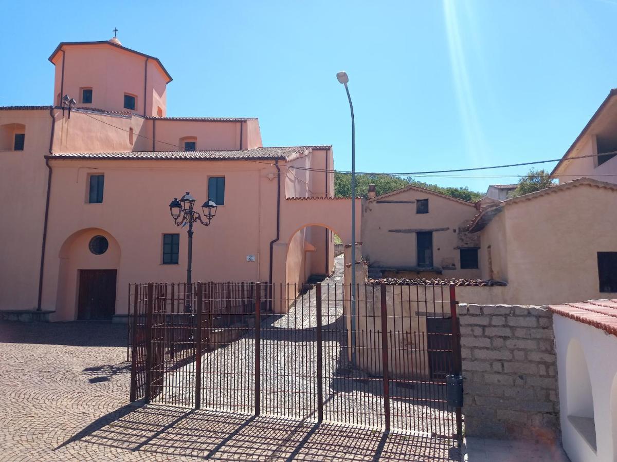 "B&B Santu Giuvanni" Fonni Bagian luar foto